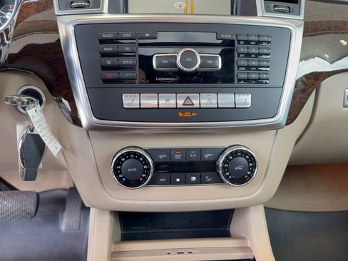 Used 2014 Mercedes-Benz ML 350 4MATIC image 22