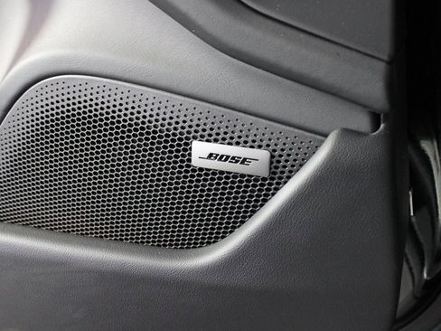 Used 2025 Porsche Taycan 4S image 19