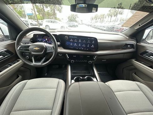 Used 2025 Chevrolet Tahoe LS RWD image 20