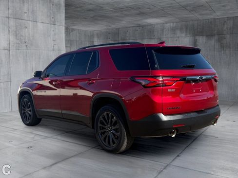 Used 2023 Chevrolet Traverse RS FWD image 4