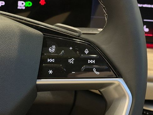 New 2025 Audi Q5 Prestige image 21