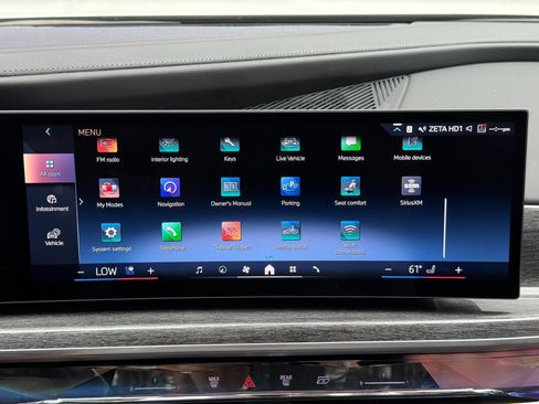 Used 2023 BMW i7 xDrive60 w/ Executive Package 2 AWD/4WD image 28