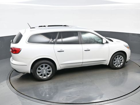 Used 2017 Buick Enclave Premium AWD/4WD image 37