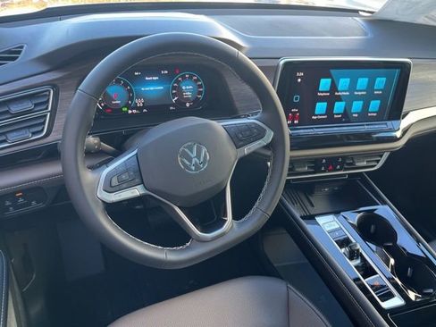 New 2026 Volkswagen Atlas SEL image 36