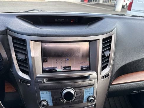 Used 2013 Subaru Outback 2.5i Limited image 18