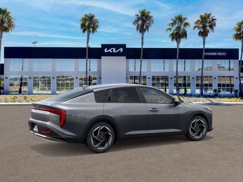 New 2025 Kia K4 EX image 6