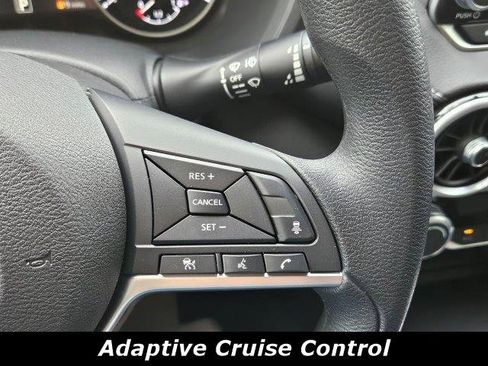 Used 2025 Nissan Sentra SV image 5