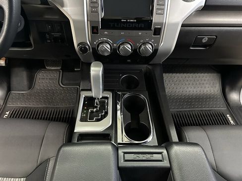 Used 2016 Toyota Tundra SR5 w/ TRD Off Road Package image 20
