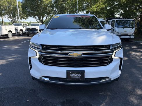 Used 2021 Chevrolet Tahoe LT w/ LT Signature Package AWD/4WD image 3