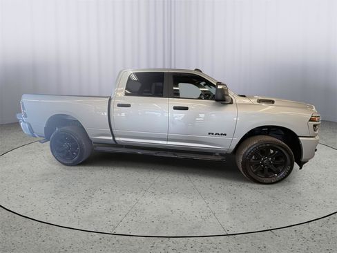 Used 2026 RAM 2500 Big Horn AWD/4WD image 6