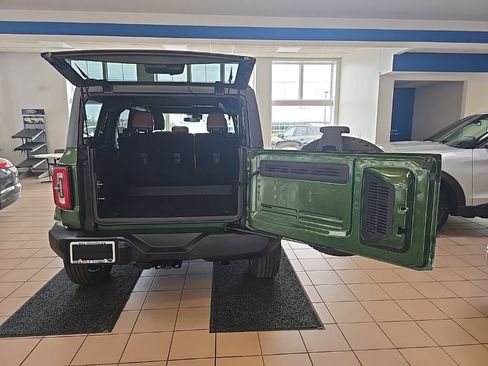 Used 2023 Ford Bronco Outer Banks AWD/4WD image 32