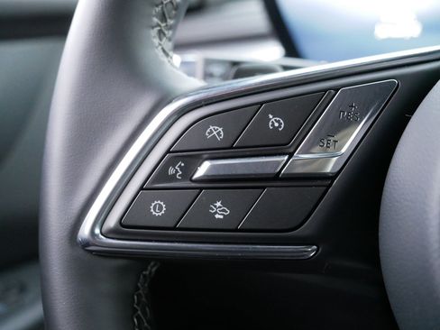 Certified 2025 Buick Enclave Preferred image 28