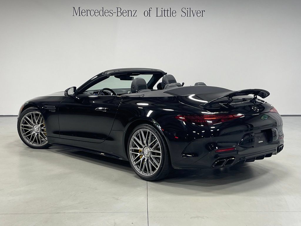 Used 2022 Mercedes-Benz SL 63 AMG 4MATIC image 4