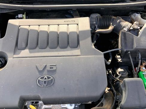 Used 2013 Toyota Avalon XLE FWD image 32