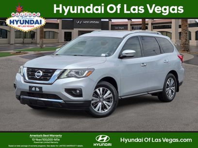 Used 2020 Nissan Pathfinder SV