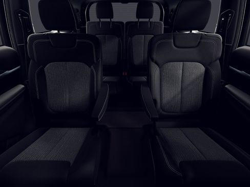 New 2026 Jeep Grand Cherokee L 4WD image 15