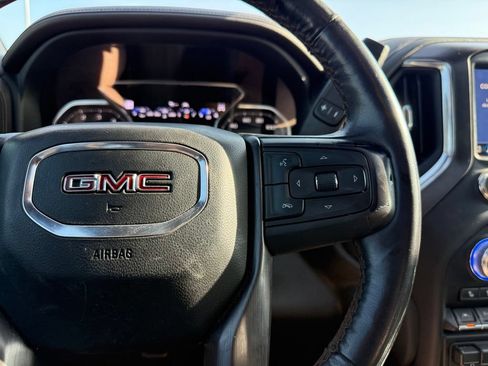 Used 2022 GMC Sierra 1500 AT4 w/ AT4 Premium Package AWD/4WD image 10