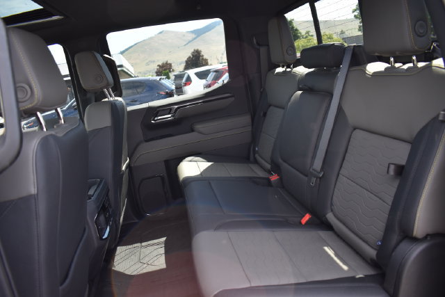 Used 2026 Chevrolet Silverado 1500 ZR2 AWD/4WD image 24