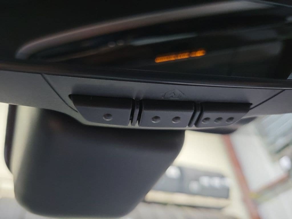 New 2026 Land Rover Range Rover Velar S AWD/4WD image 36