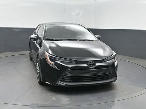 Used 2024 Toyota Corolla LE FWD image 34