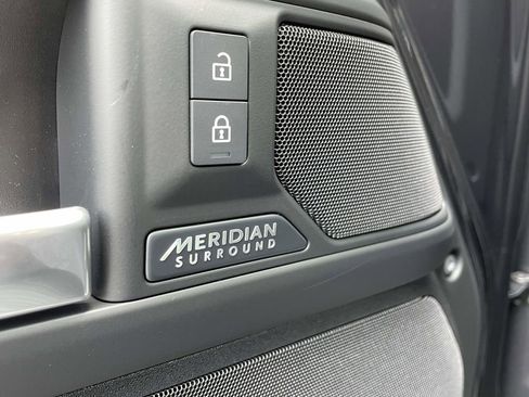 New 2026 Land Rover Defender 130 X-Dynamic SE AWD/4WD image 36