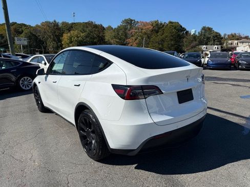 Used 2023 Tesla Model Y Long Range AWD/4WD image 3