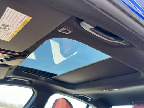 New 2026 BMW 330i Sedan w/ M Sport Package image 14