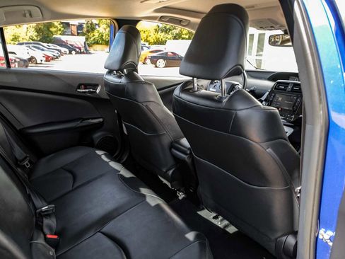 Used 2017 Toyota Prius Four image 36