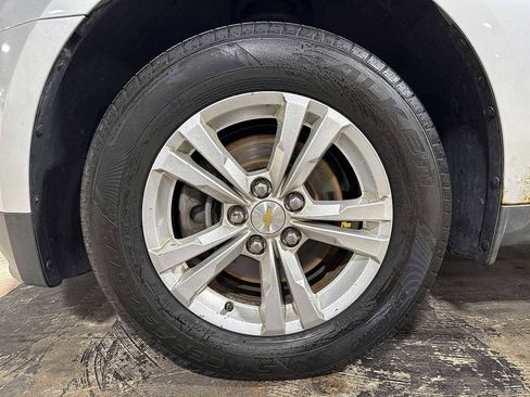 Used 2015 Chevrolet Equinox LT w/ Driver Convenience Package image 10
