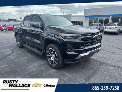 Used 2023 Chevrolet Colorado Z71 w/ Z71 Convenience Package 2