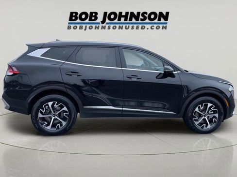 Used 2023 Kia Sportage EX image 8