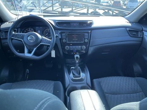 Used 2018 Nissan Rogue S image 19