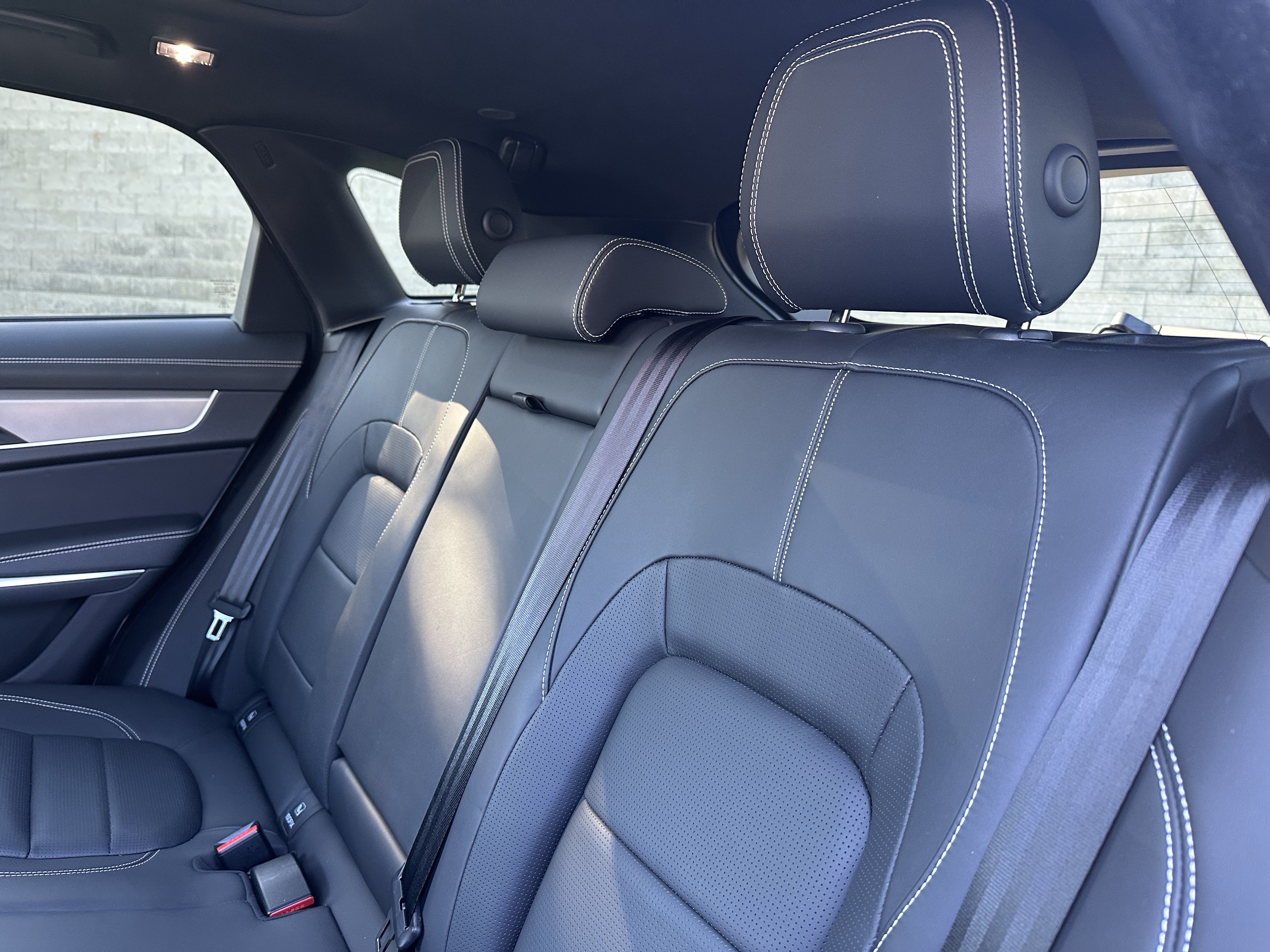 Certified 2026 Jaguar F-PACE R-Dynamic S AWD/4WD image 31