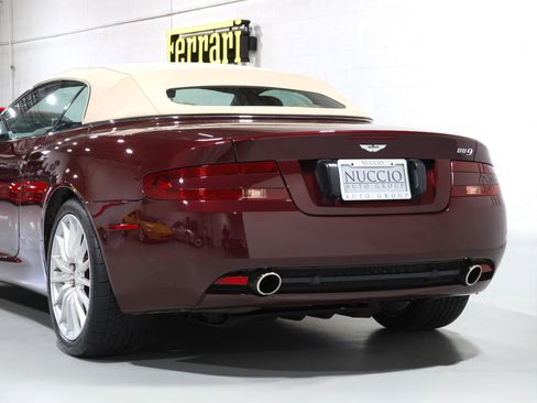 Used 2006 Aston Martin DB9 Volante RWD image 29