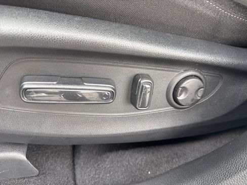 Used 2023 Honda CR-V EX image 19