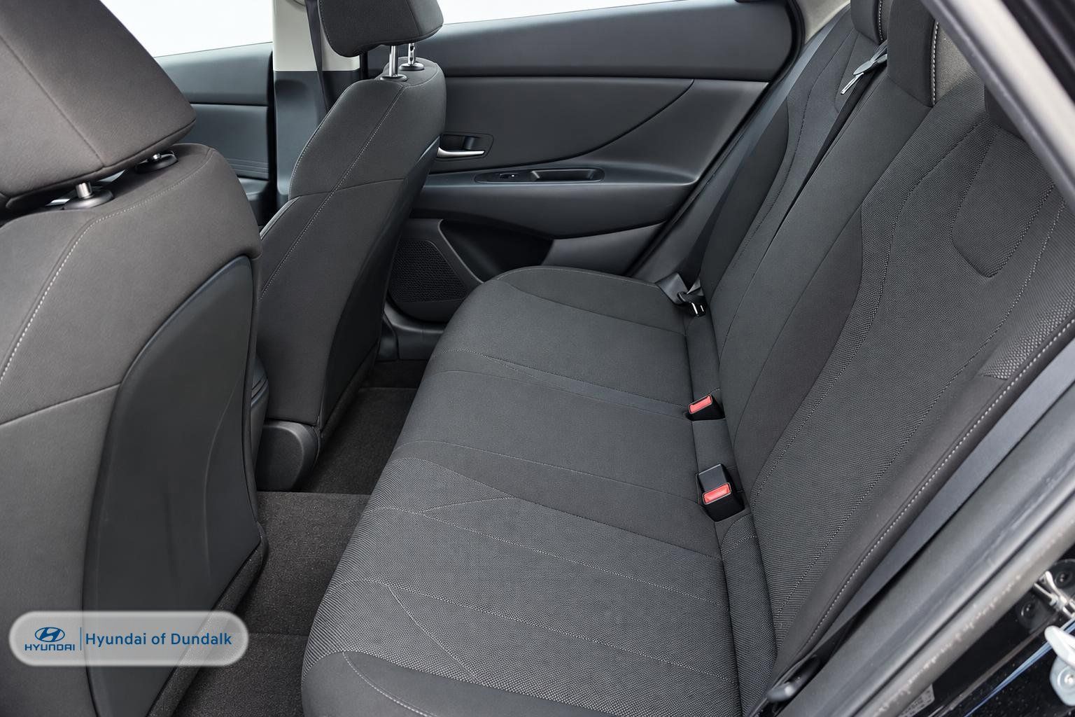 Used 2022 Hyundai Elantra SE FWD image 9