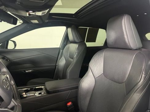 Used 2024 Lexus RX 350 Premium Plus w/ Convenience Package FWD image 5