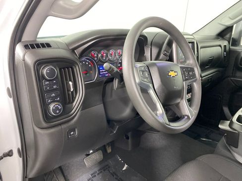 Used 2021 Chevrolet Silverado 1500 Custom w/ Custom Max Trailering Package image 9