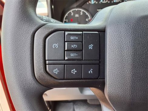 New 2025 Ford F550 4x4 Crew Cab image 15