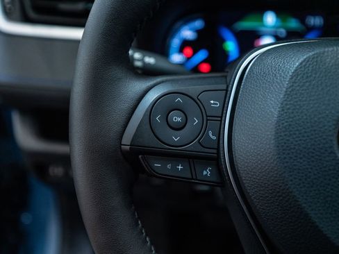 Certified 2024 Toyota RAV4 SE w/ Convenience Package image 20