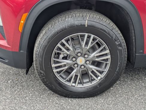 New 2026 Chevrolet Suburban Premier RWD image 10