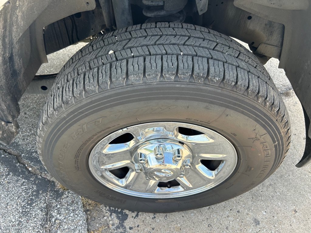 Used 2021 RAM 3500 Tradesman w/ Chrome Appearance Group RWD image 21