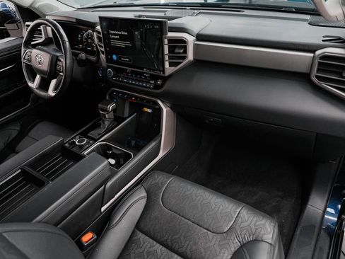 Used 2024 Toyota Tundra Limited AWD/4WD image 35
