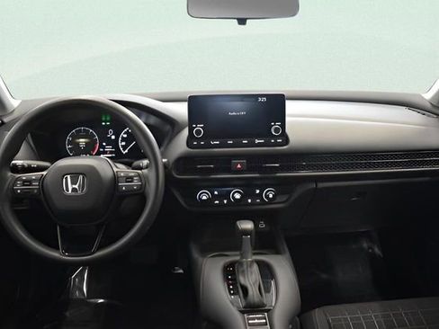 Used 2025 Honda HR-V LX image 5