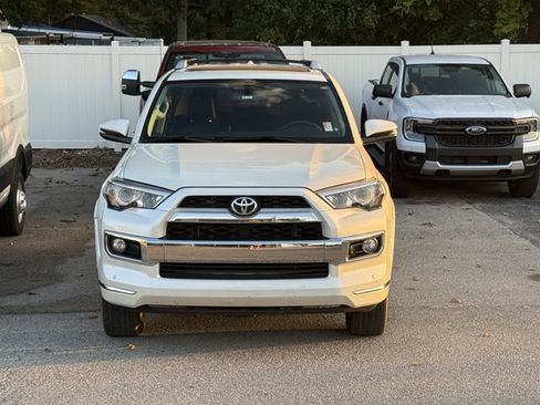 Used 2019 Toyota 4Runner Limited AWD/4WD image 2