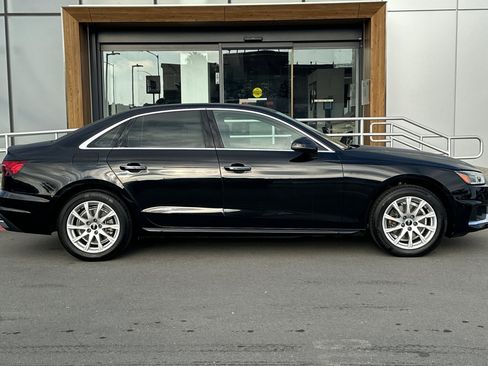 Used 2022 Audi A4 2.0T Premium image 8
