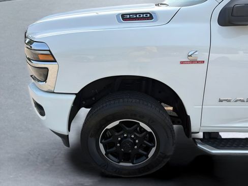 Used 2026 RAM 3500 Laramie AWD/4WD image 36