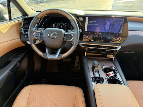 Used 2023 Lexus RX 350 Premium image 8