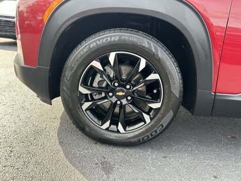 Used 2021 Chevrolet TrailBlazer LT w/ Convenience Package image 9