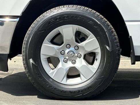 Used 2024 RAM 1500 Big Horn AWD/4WD image 25